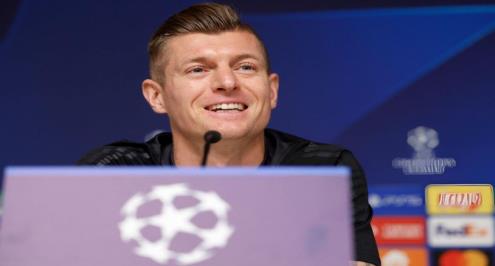 تقارير: ريال مدريد ينوي تجديد عقد كروس وناتشو ولوكاس فاسكيز